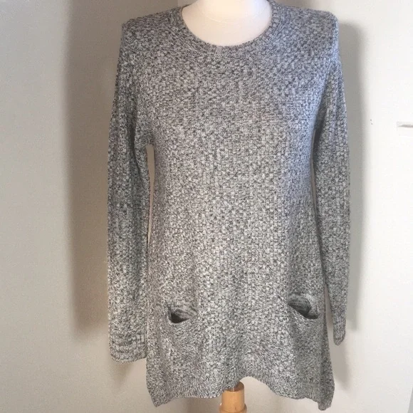 Catwalk studio sweater medium with large buttons black white  long roomy… - Picture 2 of 11